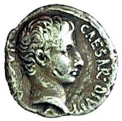 Octavian (27 BC-AD 14), Denarius, 28-27 BC, uncertain mint, bare head right, rev. aegypto capta divided by crocodile...