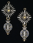 Indian States, Patiala, Nishan-i-Phul, The Royal Family Order (4), two sets of miniature insignia composed of the...