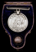 Waterloo 1815 (Lewis Jennings, 3rd Batt. Grenad. Guards) fitted with replacement steel clip and straight bar...