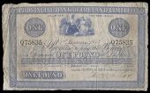 One Pound, 1 January 1915, Q 75835, signature uncertain (PR 65; Pick A116 ). Pinholes, good fine 	£600-800