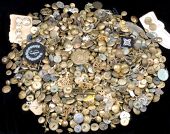 Anodised Basic Issue and Excavated Buttons. Four cartons together with modern stamped out numerals, rank crowns,...