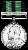 Ashanti 1900, 1 clasp, Kumassi, low relief bust, silver, unnamed, edge bearing a catalogue number in ink,...