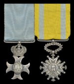 A rare pair of Spanish Carlist War medals awarded to J. Higgins, Royal Regiment of Artillery

Spain, Kingdom,...