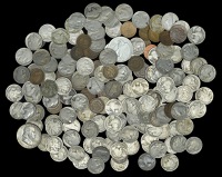 USA, Half-Dollars (2), Quarter-Dollar, Dimes (3), 5 Cents (128), Cents (31), various dates [165]. Varied state,...