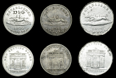 YORKSHIRE, Doncaster, New Betting Rooms Established, 1800, silver, by T. Halliday, building, rev. two racehorses...