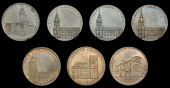 London, Skidmore’s Churches, Halfpence (8), Clerkenwell, St James’s, 9.66g/11h (DH 564), and mules (3), revs....