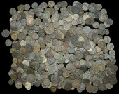 Ancient Coins – Lots, Bronzes (approx. 400), all 3rd century [Lot]. Varied state  	 £200-£300