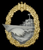 A German Second War Kriegsmarine Destroyer Badge.
A very good Schwerin produced award, all of its gilt remaining to...