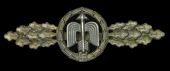 A German Second War Luftwaffe Short Range Day Fighter Bar in Bronze.
A nice G.H.Osang produced zinc manufactured...