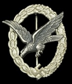 A German Second War Luftwaffe Air Gunner/Wireless Operator Badge.
A beautifully constructed badge by Berg & Nolte...