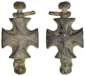 Edward III (1327-1377), Purse Bar, 14th century, brass, 3.9cm long by 2cm high by 5mm wide; cross pattée (similar...