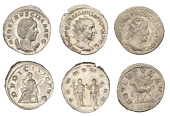 Trajan Decius (249-51), Antoninianus, rev. two Pannoniæ holding standards, 3.51g/12h (RIC 21b; RSC 86); Herennia...