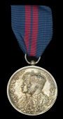 Delhi Durbar 1911, silver, unnamed as issued, in card box of issue with investiture pin, box rather scuffed,...