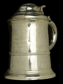 George II period silver tankard with cover, hallmarked London 1734, maker’s mark ‘IS’ below a star, probably...