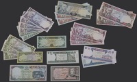 Afghanistan Bank, a group comprising 10 Afghanis (4), 1352 (1973) (2), 1354 (1975), and 1358 (1979), 20 Afghanis...