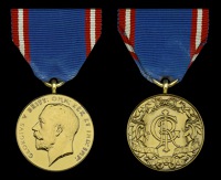 Royal Victorian Medal, G.V.R., silver-gilt, unnamed as issued, mounted on investiture pin, in Royal Mint case of...