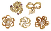 A collection of brooches, to include an 18ct gold foliate spray brooch with circular-cut ruby highlights, UK...