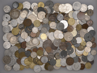 Miscellaneous, Miscellaneous World coins in base metals (approx. 300), various types [Lot]. Varied state	 £50-£70