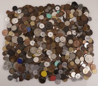 British and World coins, tokens, etc, all base metal, 18th-21st centuries (a quantity), wt. 6.49kg [Lot]. Varied...