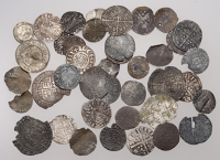 Henry III to Elizabeth I, miscellaneous hammered silver coins (43), vairous denominations [lot]. Poor to fine,...