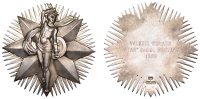 Star Carol Festival, 1959, a silver medal by Bravingtons, London, 45mm, 27.32g. A beautiful piece of metalwork, as...