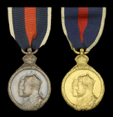 Coronation 1902, bronze (2), both unnamed as issued, one gilded, good very fine (2)	 £160-£200