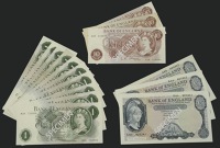 Bank of England, Leslie K. O’Brien, £5 (3), 1957, prefixes A99 and K04, the latter a consecutive pair, also a...