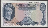 Bank of England, Leslie K. O’Brien, £5 (3), 1957, prefixes A99 and K04, the latter a consecutive pair, also a...