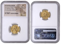 Leo III and Constantine V (720-741), Solidus, Naples (or other uncertain Italian mint), crowned and draped bust of...