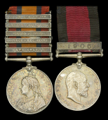 Pair: Driver A. W. Porter, Natal Field Artillery, late 3rd Sharpshooters, Imperial Yeomanry

Queen’s South...