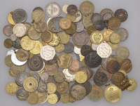Miscellaneous, Miscellaneous British and World tokens and jetons (approx. 100+), various types [Lot]. Varied state	...